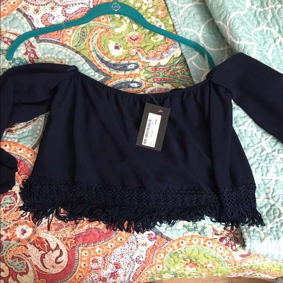 Off the shoulder cut off shirt