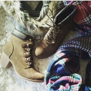 🍂🍁Chestnut Faux Suede Boots🍂🍁