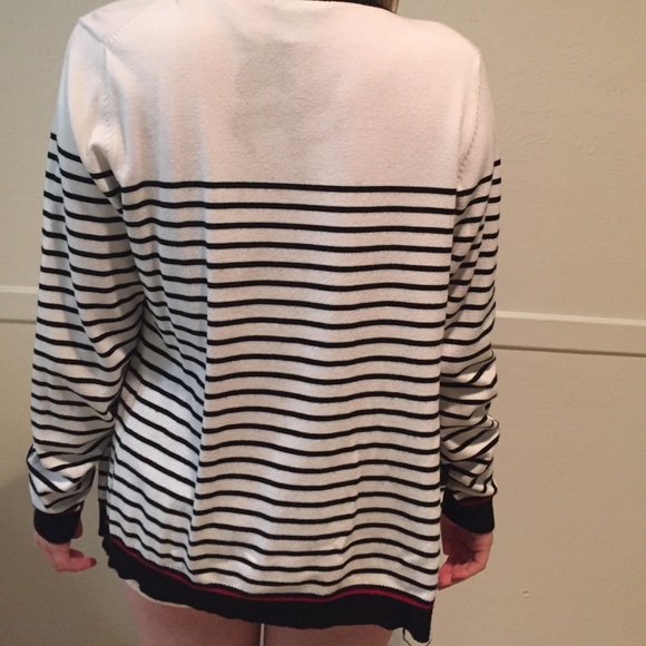 Cardigan - Picture 2 of 4