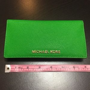 MICHAEL KORS wallet.