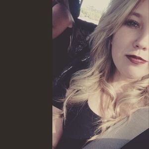 Meet your Posher, Shania