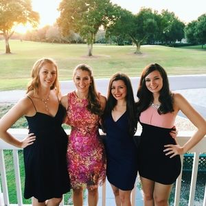 Meet your Posher, Tia