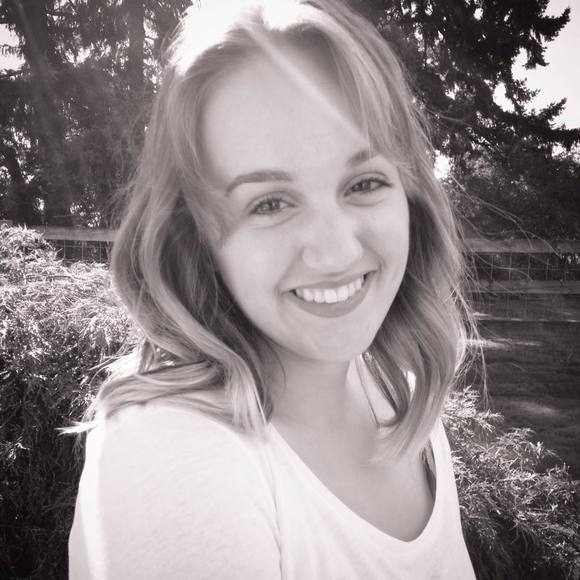 Meet your Posher, Alexis
