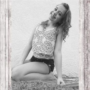 Meet your Posher, Taylor
