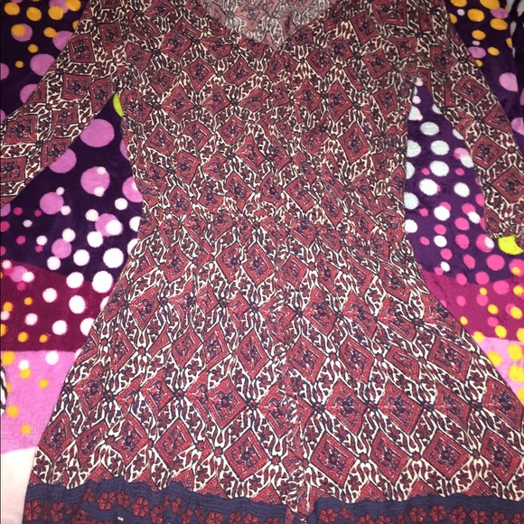 SOLD🚫Super pretty hollister romper
