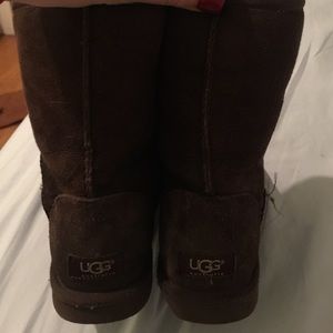 Brown Medium UGGS!