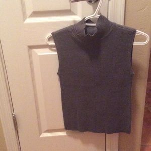 Sleeveless sweater tank