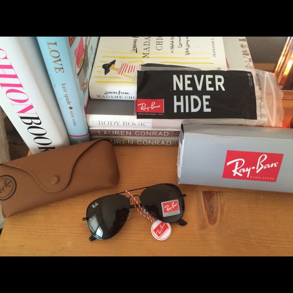 Brand New Black Ray-Ban Aviators