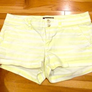 American Eagle Size 4 Shorts