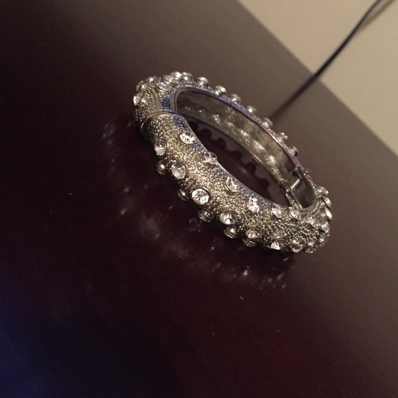 {Express} Bracelet - Picture 2 of 2