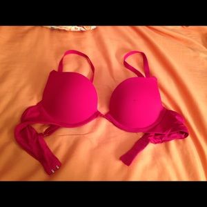Pink Campus Push-Up Bra