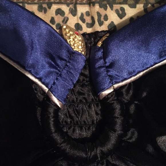 Blouse - Picture 2 of 4