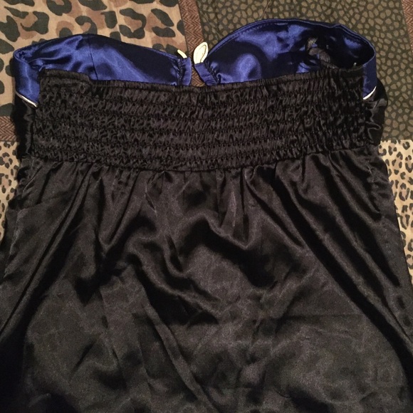 Blouse - Picture 3 of 4