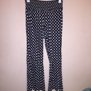 Daisy print pants