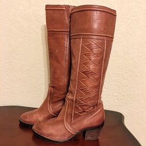 FOSSIL leather boots! Size 7
