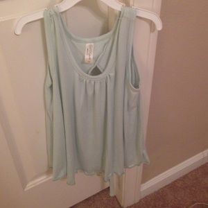 Cute shirt with slit in back