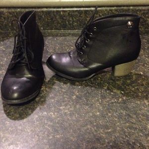 Boots, small heel