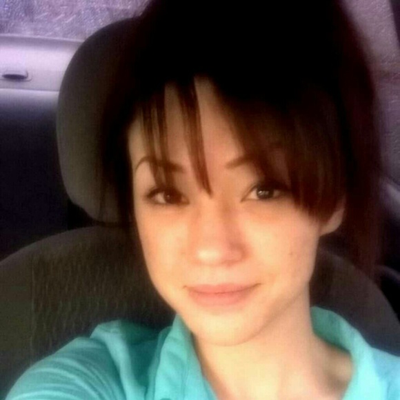 Meet your Posher, Dominique