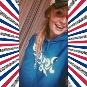 Meet your Posher, Mikayla