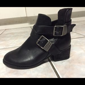 Cut out Ankle boots.