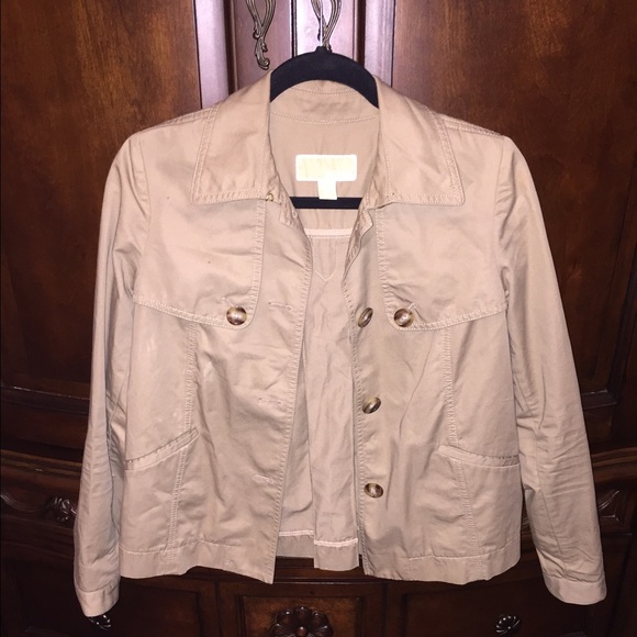 Michael Kors short trench. - Picture 1 of 1