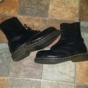 Vintage made in england Dr  Martens