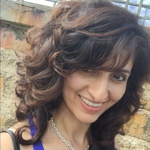 Meet your Posher, Leyla