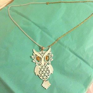 FuNky white VinTaGe Hornd OwL necklace Pendant Big