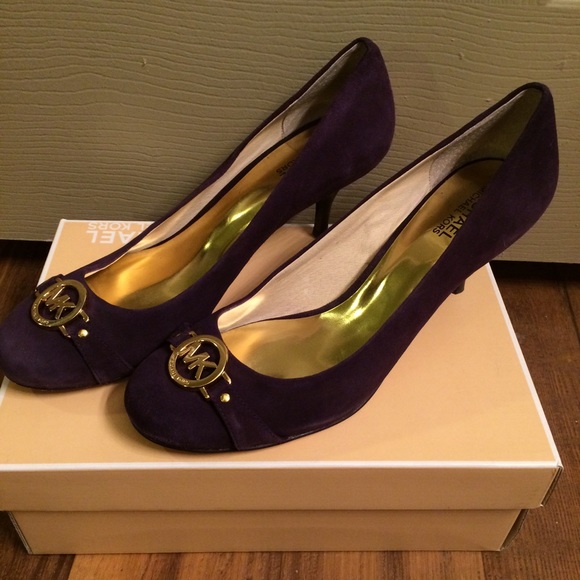 Purple Suede Michael Kors Pumps - Picture 2 of 4