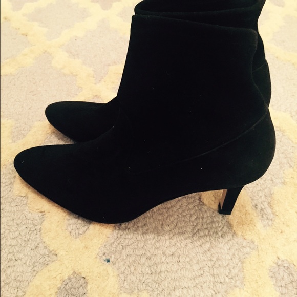 Manolo blahnik black suede ankle boots - Picture 1 of 4
