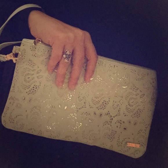 Seafoam clutch