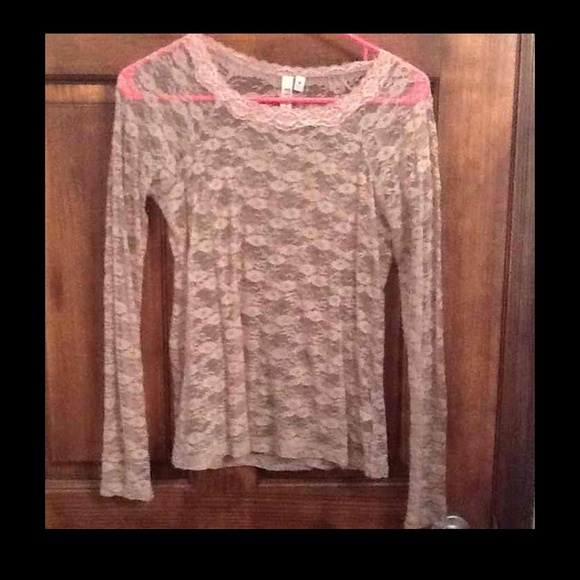 Long sleeve lace shirt
