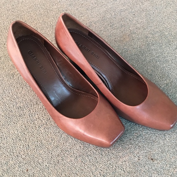 Brown Gianni Bini shoes