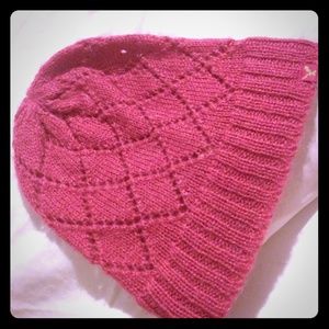 Fuchsia Ski Hat w/AMERICAN EAGLE OUTFITTERS logo