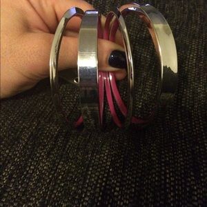 Vince Camuto matching 4 bangle set.