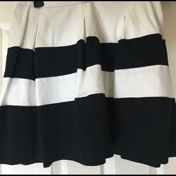 Striped skirt in black/white