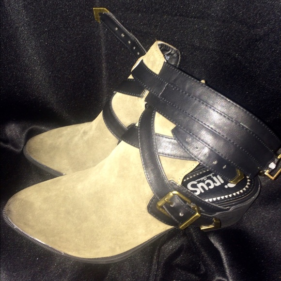 cut out heeled booties