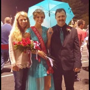 Meet your Posher, Melia