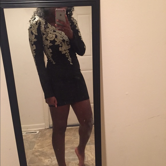 Tight fitting Midi Dress - Picture 2 of 2