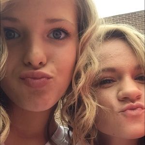 Meet your Posher, Mallory