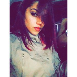 Meet your Posher, Tahisha