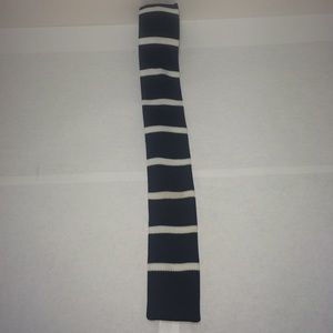 American Eagle Knit Tie