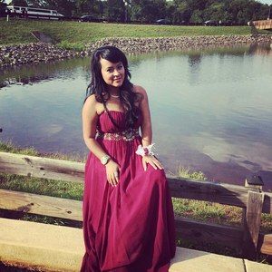 Meet your Posher, Adela