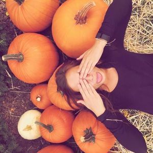 Meet your Posher, Emily