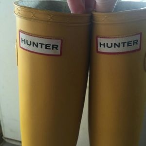 Yellow hunter rain boots