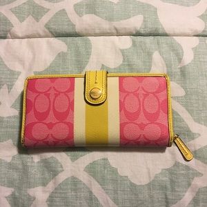 Coach wallet