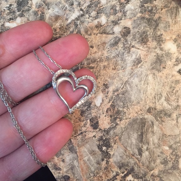 Diamond heart necklace - Picture 1 of 3
