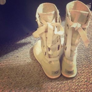 Ugg Australia lace up cloth boots!