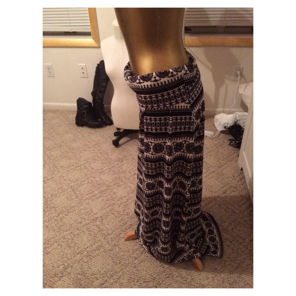 Maxi skirt