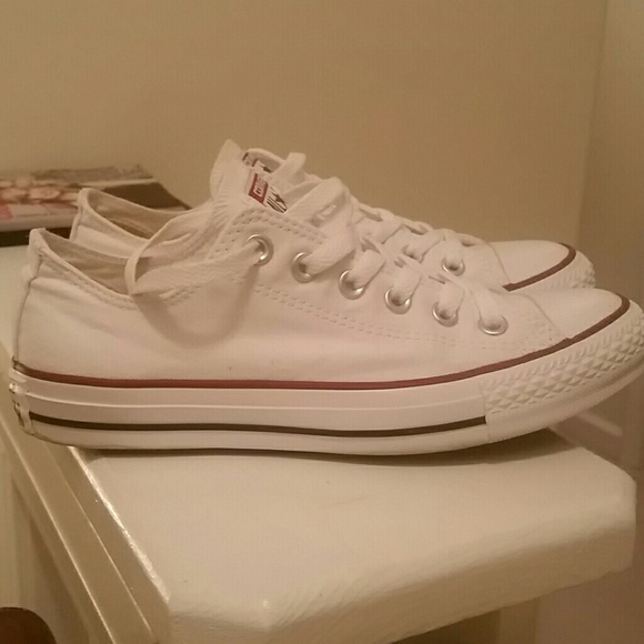 White Converse, excellent condition
